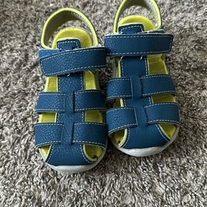 See Kai Run sandals size 11